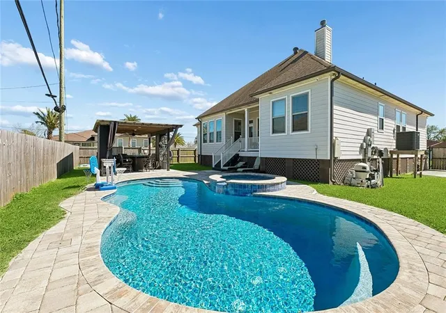 17th image of 409 Llama Dr, Arabi, LA 70032 | MLS# 2554955