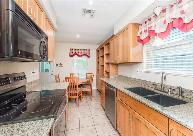 Photo 3 of Sale Pending at 432 Bertolino Dr, Kenner, LA 70065 | MLS# 2554956 | Listing updated on 2026-07-18