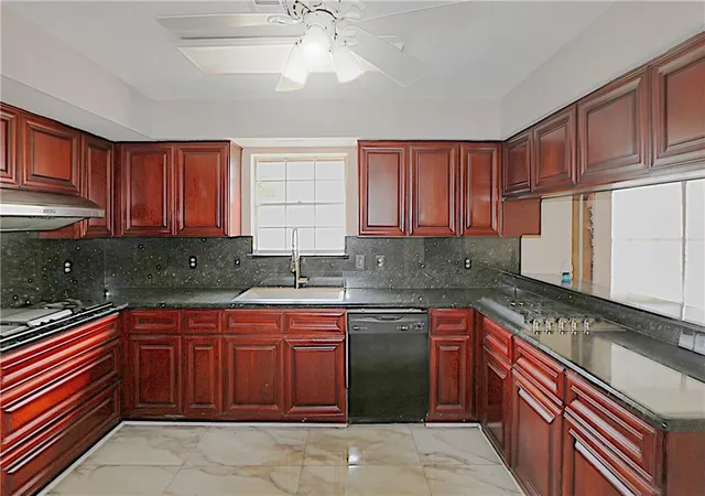 4th image of 3641 Red Oak Ct, New Orleans, LA 70131 | MLS# 2554965