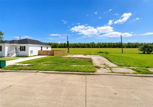 1st image of 6557 Rue Louis Phillipe St, Marrero, LA 70072 | MLS# 2555012