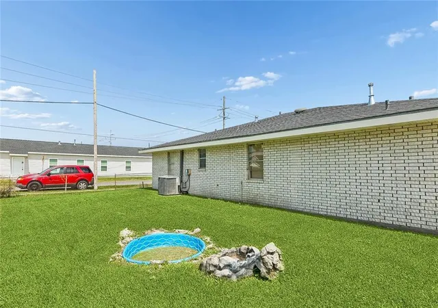 Homes for sale in Westwego, LA | 1101 Avenue A, Westwego, LA 70094 | MLS# 2555117
