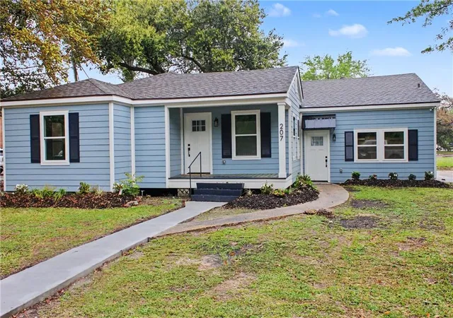 1st image of 207 S Spruce St, Hammond, LA 70403 | MLS# 2555082