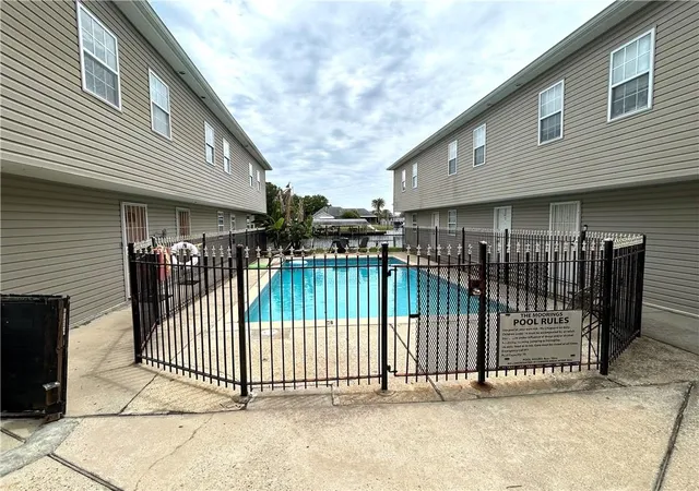 2nd image of 4854 Pontchartrain Dr, Slidell, LA 70458