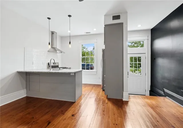 4th image of 535 Third St, New Orleans, LA 70130 | MLS# 2552903