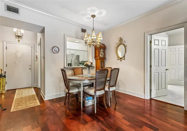 Listing Photo 5 - Condo for sale in building located at 500 Rue Saint Ann, Metairie, LA 70005 - Unit #125