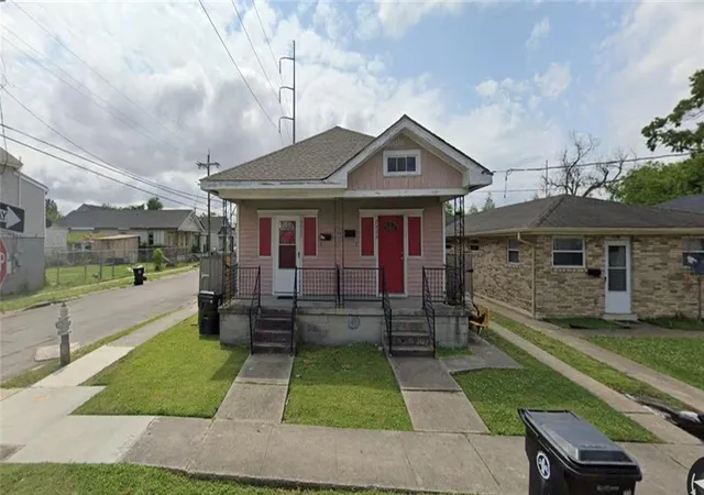 2nd image of 2400 02 New Orleans St, New Orleans, LA 70119 | MLS# 2555368
