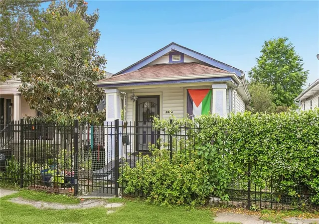 2nd image of 1906 Old Prieur St, New Orleans, LA 70116 | MLS# 2555226