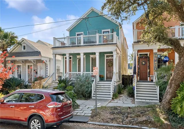2nd image of 838 Washington Ave #838, New Orleans, LA 70130 | MLS# 2555430