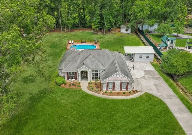 Photo 2 of Single family home for sale at 12211 Troyville Rd, Hammond, LA 70403 | MLS# 2555480 | Listing updated on 2026-08-28