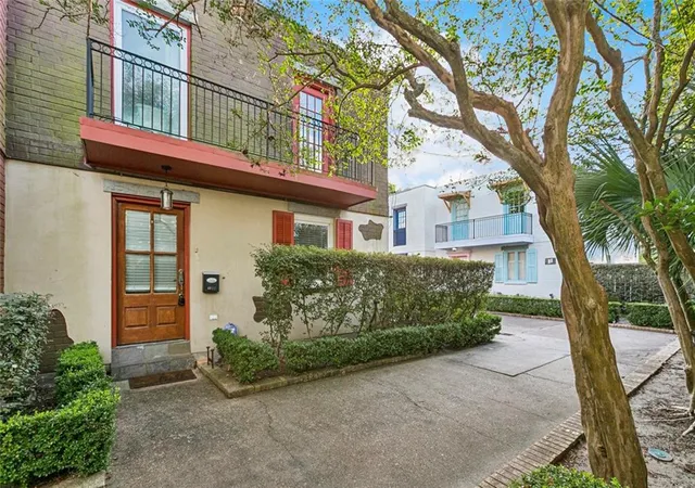 Homes for sale in New Orleans, LA | 6012 Bellaire Dr #6012, New Orleans, LA 70124 | MLS# 2555490