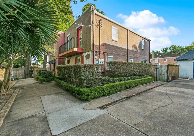 Homes for sale in New Orleans, LA | 6012 Bellaire Dr #6012, New Orleans, LA 70124 | MLS# 2555490
