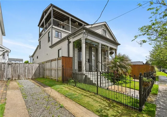 1st image of 118 Atlantic Ave, New Orleans, LA 70114 | MLS# 2555426
