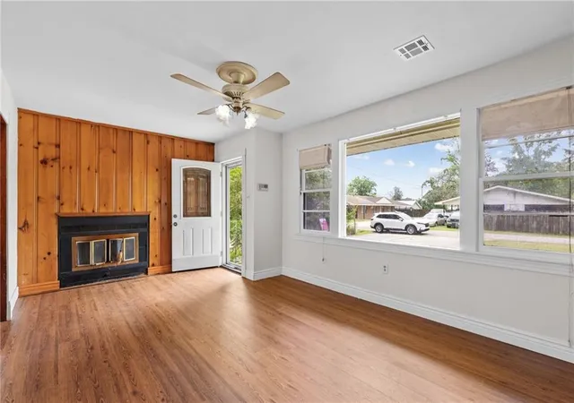 Photo 2 of Single family home for sale at 210 Short St, Amite, LA 70422 | MLS# 2555417 | Listing updated on 2026-08-04