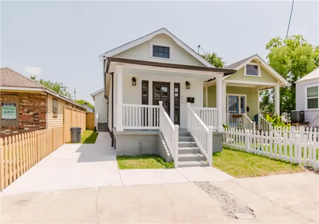 1st image of 625 Forstall St, New Orleans, LA 70117 | MLS# 2555633