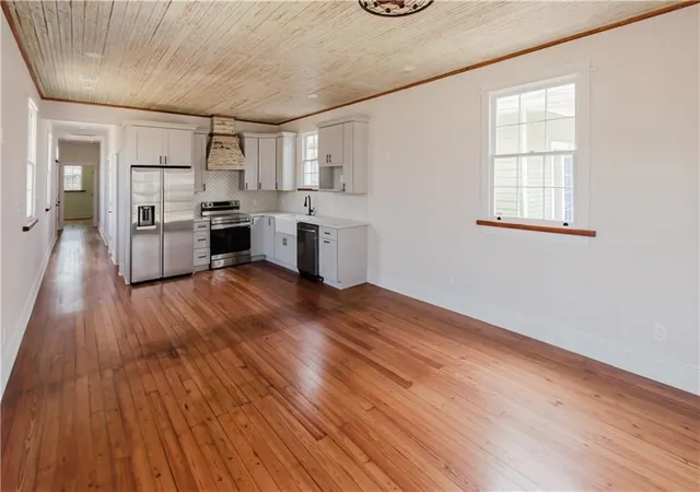 Homes for sale in New Orleans, LA | 625 Forstall St, New Orleans, LA 70117 | MLS# 2555633