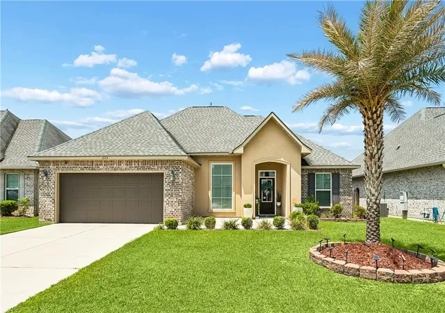 Photo 1 of Sale Pending at 624 High Ridge Loop, Slidell, LA 70458 | MLS# 2554382 | Listing updated on 2026-06-08