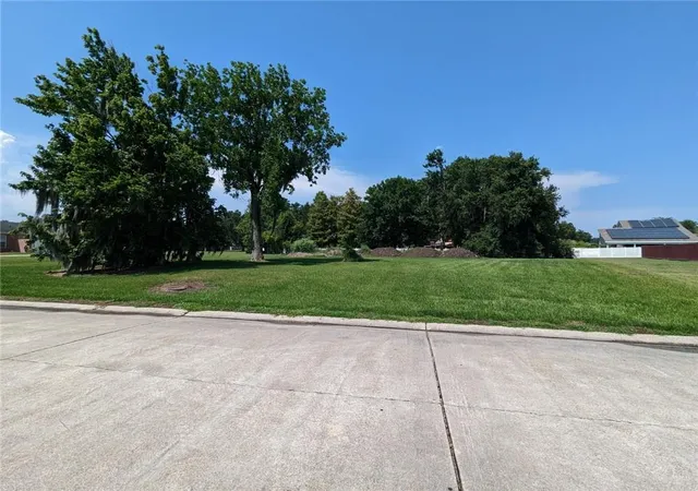 Homes for sale in Belle Chasse, LA | 875 Jason Dr, Belle Chasse, LA 70037 | MLS# 2555686