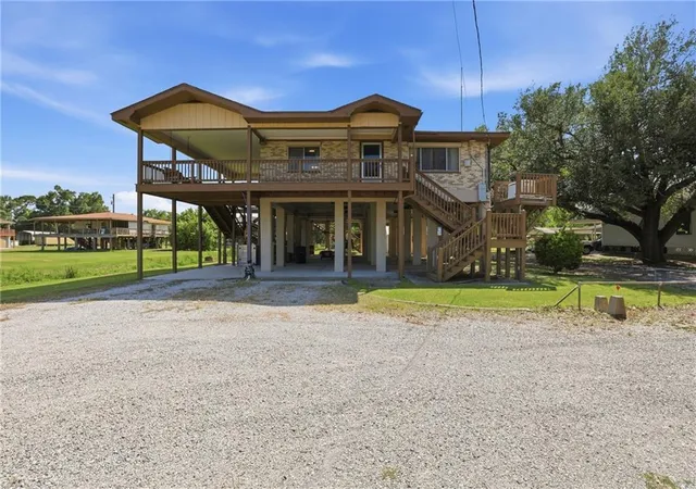 Homes for sale in Montegut, LA | 1454 Hwy 665, Montegut, LA 70377 | MLS# 2555680