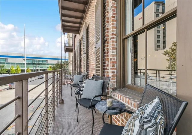 2nd image of 900 S Peters St #3, New Orleans, LA 70130 | MLS# 2554538