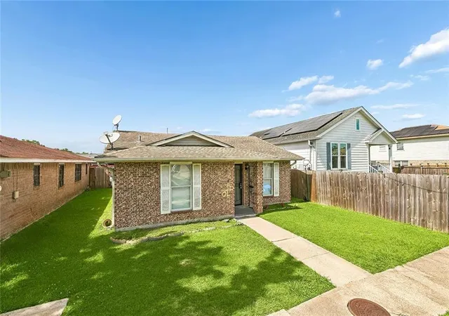 2nd image of 1521 Harcourt Dr, New Orleans, LA 70122 | MLS# 2555734