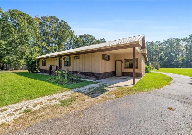Homes for sale in Independence, LA | 53144 S Bennett Rd, Independence, LA 70443 | MLS# 2555771