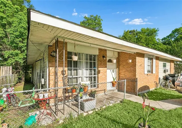 Homes for sale in Slidell, LA | 459 Magnolia St, Slidell, LA 70460 | MLS# 2555764