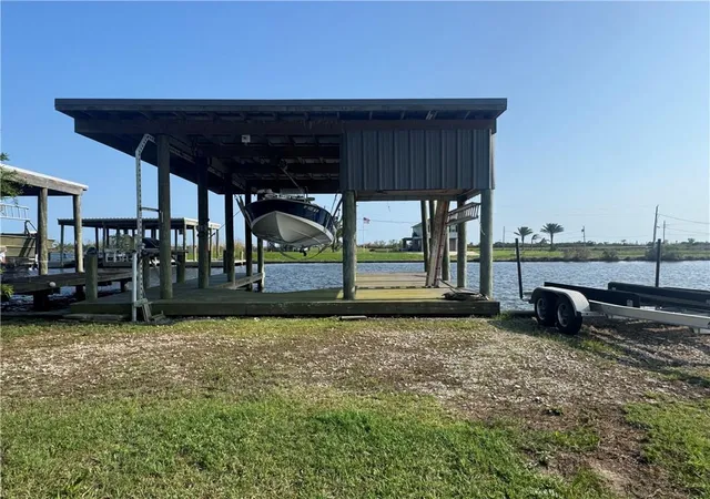 Homes for sale in Belle Chasse, LA | 113 Swallow Ln, Belle Chasse, LA 70037 | MLS# 2555862