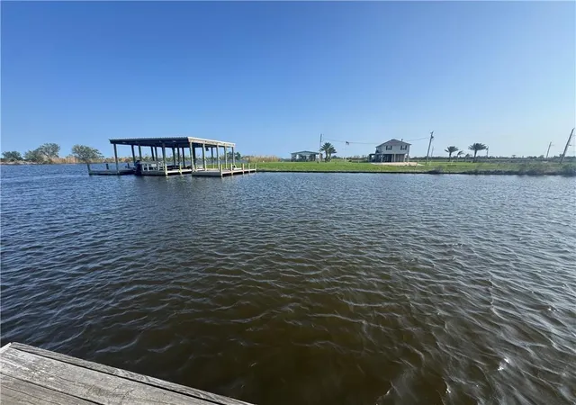 Homes for sale in Belle Chasse, LA | 113 Swallow Ln, Belle Chasse, LA 70037 | MLS# 2555862