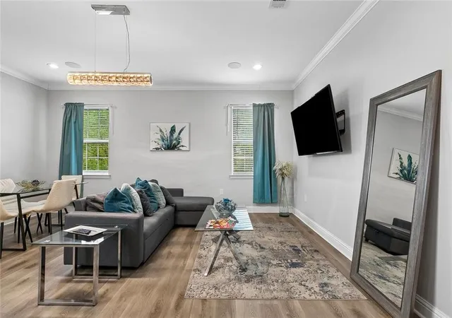 3rd image of 3210-12 Jackson Ave, New Orleans, LA 70125 | MLS# 2554816