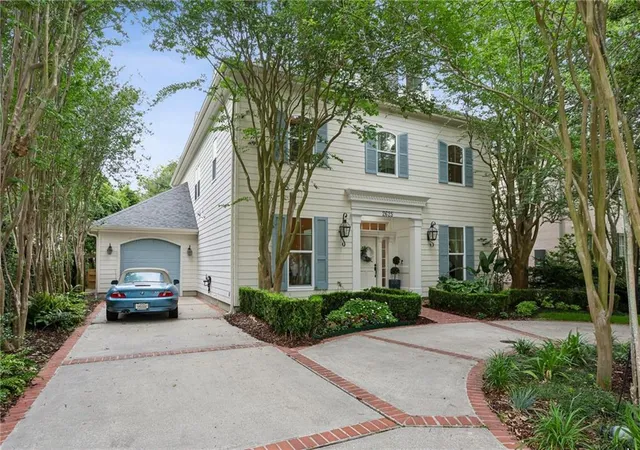 Homes for sale in Metairie, LA | 2625 Labarre Ln, Metairie, LA 70001 | MLS# 2555991