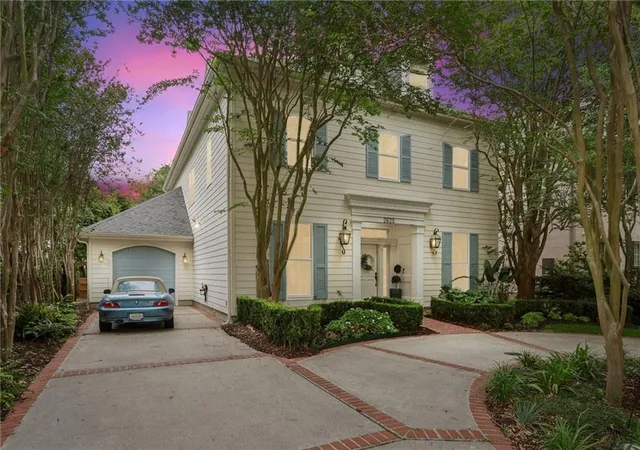 Homes for sale in Metairie, LA | 2625 Labarre Ln, Metairie, LA 70001 | MLS# 2555991