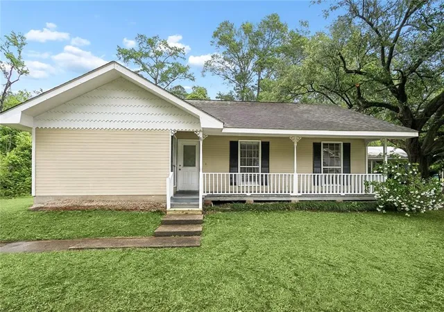 1st image of 44326 Simpson Pl, Hammond, LA 70403 | MLS# 2554039