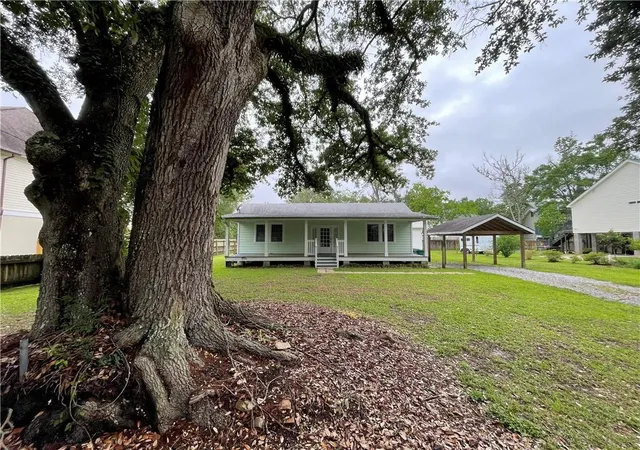 5th image of 314 West Beach Pkwy, Mandeville, LA 70448 | MLS# 2556007