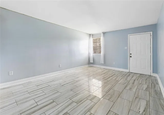 Listing Photo 4 - Condo for sale in building located at 3707 11 Stefano St, Metairie, LA 70002