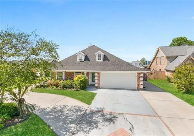 Homes for sale in Slidell, LA | 290 Moonraker Dr, Slidell, LA 70458 | MLS# 2556085