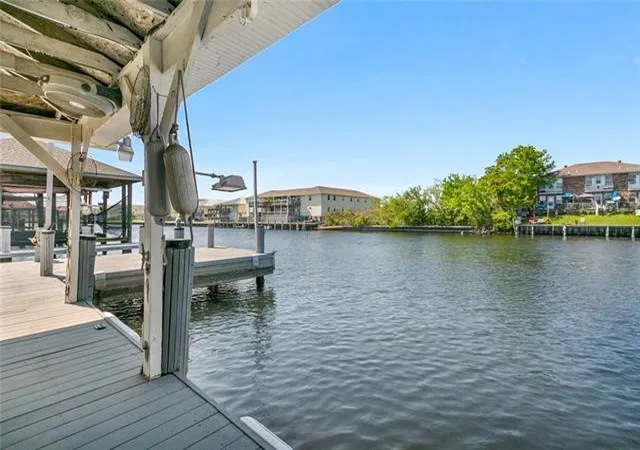 Homes for sale in Slidell, LA | 290 Moonraker Dr, Slidell, LA 70458 | MLS# 2556085