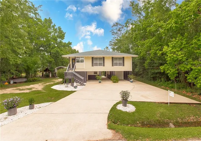 2nd image of 18123 Monga Dr, Covington, LA 70433 | MLS# 2555701