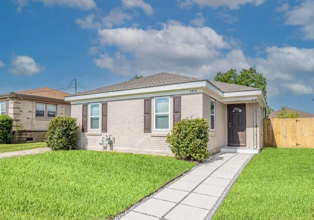 Photo 3 of Single family home for sale at 4818 Stemway Dr, New Orleans, LA 70126 | MLS# 2556223 | Listing updated on 2026-06-26