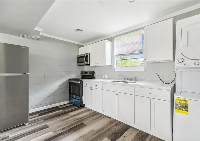Listing Photo 5 - Condo for sale in building located at 1207th St Charles St, Thibodaux, LA 70301