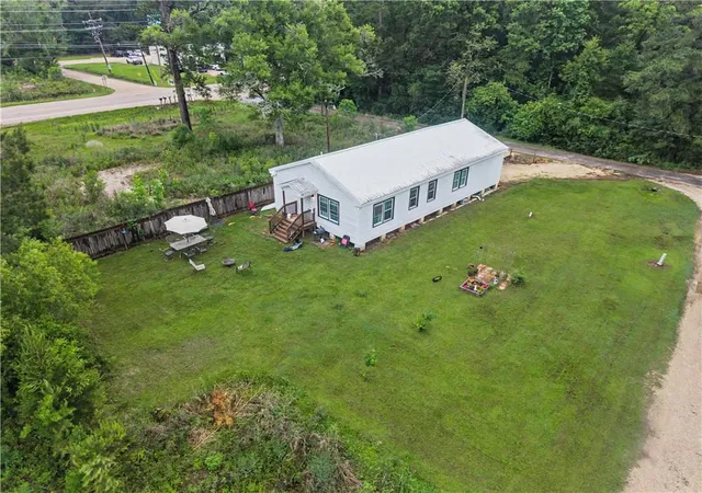Homes for sale in Robert, LA | 23213 Railroad Ave, Robert, LA 70431 | MLS# 2556303