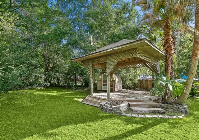 Homes for sale in Covington, LA | 109 Laurelwood Dr, Covington, LA 70433 | MLS# 2551480
