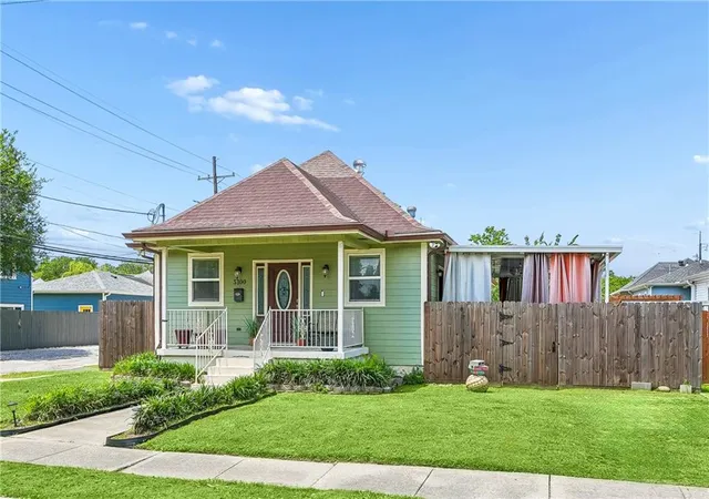 2nd image of 5100 Arts St, New Orleans, LA 70122 | MLS# 2556052