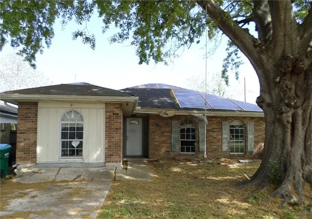 Homes for sale in Kenner, LA | 82 Johns Hopkins Dr, Kenner, LA 70065 | MLS# 2549681