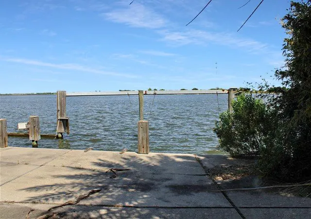 Homes for sale in New Orleans, LA | 4561 Veronese St, New Orleans, LA 70129 | MLS# 2556119