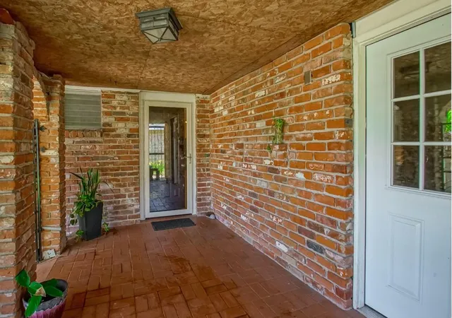 Homes for sale in New Orleans, LA | 3319 Pittari Pl, New Orleans, LA 70131 | MLS# 2556248