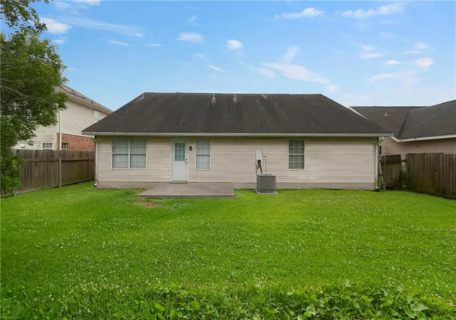 Homes for sale in Harvey, LA | 2128 Bradford Pl, Harvey, LA 70058 | MLS# 2556458