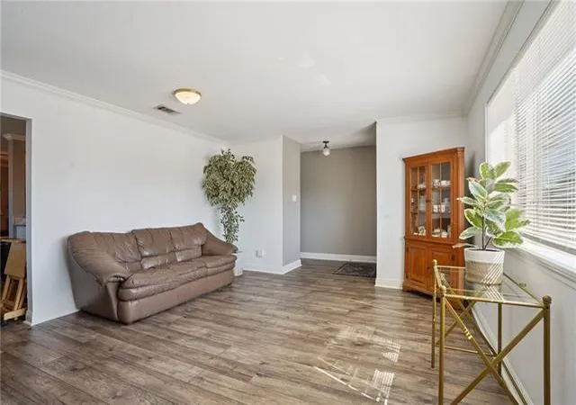Photo 4 of Single family home for sale at 5021 Newlands St, Metairie, LA 70006 | MLS# 2556544 | Listing updated on 2026-05-05
