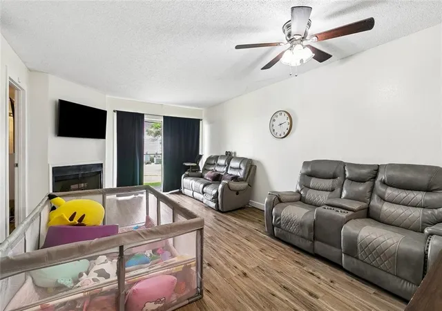Homes for sale in Gretna, LA | 2425 Oxford Pl #136, Gretna, LA 70056 | MLS# 2556014