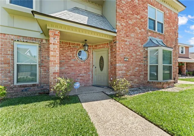 3rd image of 24 Yosemite Dr, New Orleans, LA 70131 | MLS# 2555603