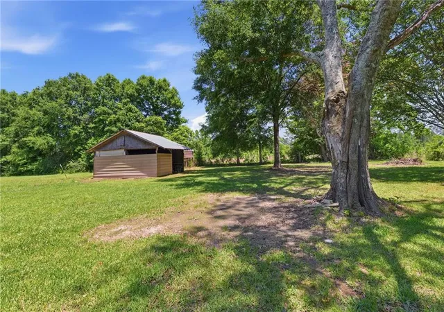 Homes for sale in Kentwood, LA | 74118 N Westmoreland Rd, Kentwood, LA 70444 | MLS# 2556348